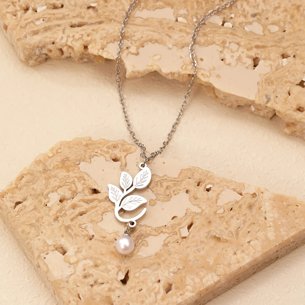 Stainless Steel Necklaces Retro Lrregular leaf Pendant White Imitation Pearl Light Luxury Necklace For Women Jewelry Party Gifts
