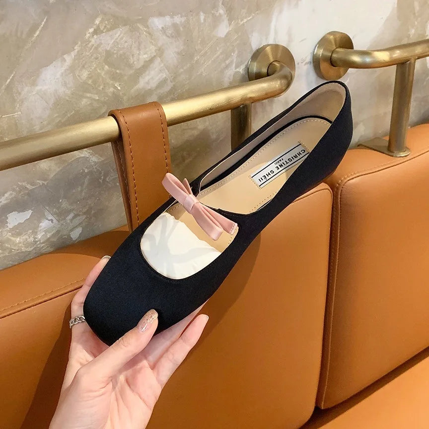Ballet Falts Shoes for Women Bow Tie Elegant Women's Loafers Shoes with Low Heels Black Leather Mary Janes Desinger Shoes Ladies