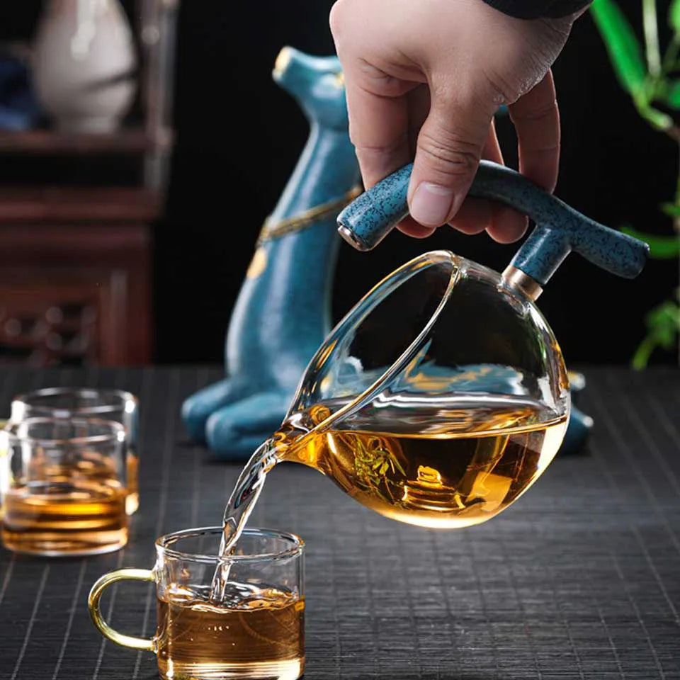 BOZZH-Kungfu Glass Tea Set, Creative Deer Teapot, Magnetic Water Diversion, Tea Infuser, Turkish Drip Pot with Base