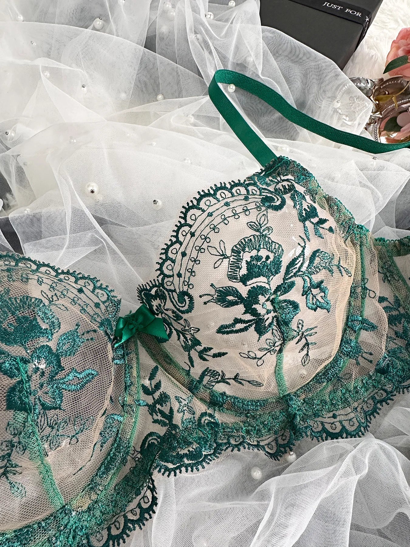 Echonight Fancy Lingerie Lace Embroidery Fairy Seamless Tulle Underwear See Through Exotic Sets Floral Beautiful Bilizna Set