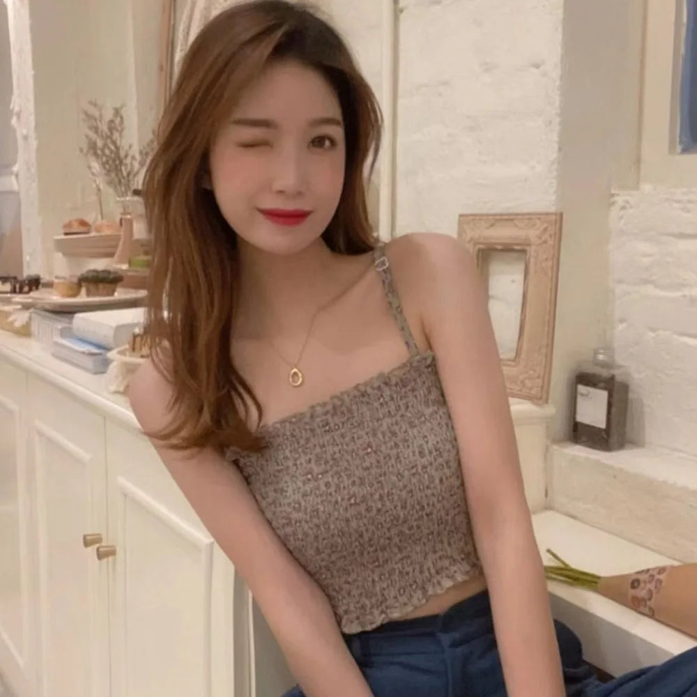 Maiou de damă 2025 - Camizolă din dantelă cu imprimeu floral și absorbante integrate pentru sutien