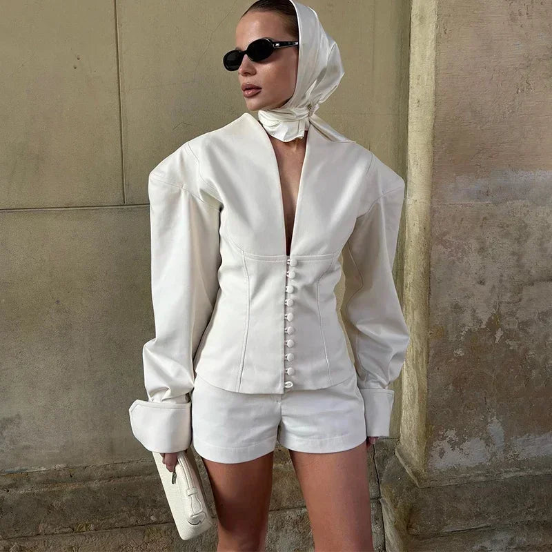 Tornova Taillierter V-Neck Blazer - Größe M Slim Kurz