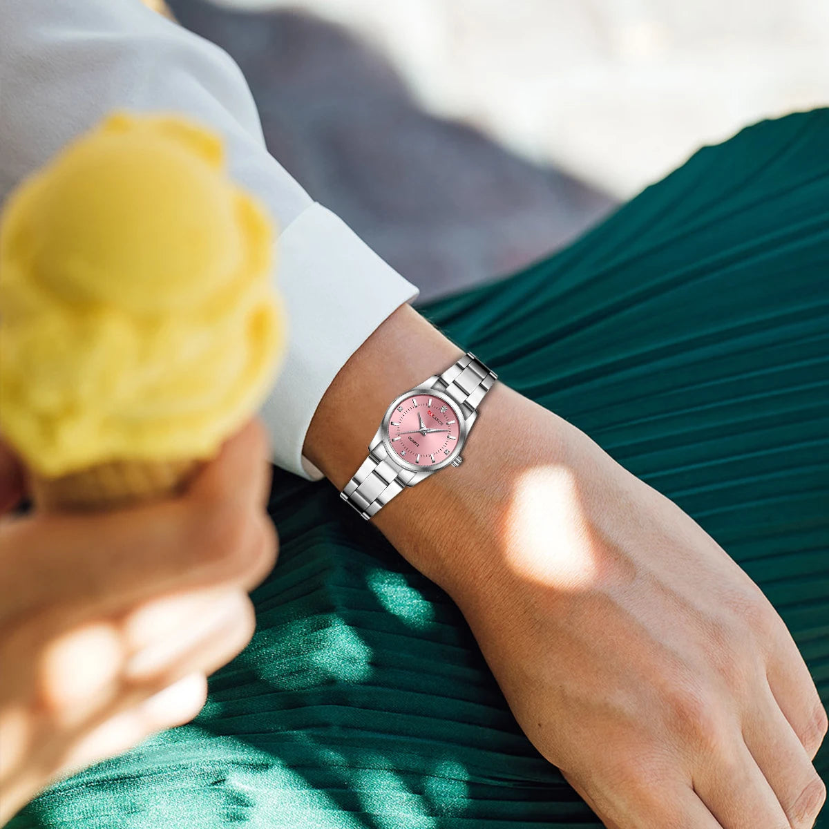 Damen-Uhr 2025: VA VA VOOM Luxury Women's Watch 29mm Fashionable Stainless Steel - Rhinestone Pink Minimalist Girl Clock Outdoor Travel Women Wrist Watches Collection