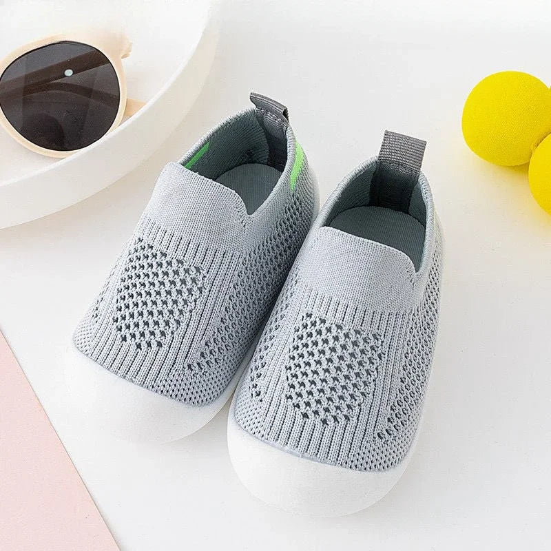 Luna Baby Weiche Sohle Mesh Atmungsaktiv - Rutschfest 22-24