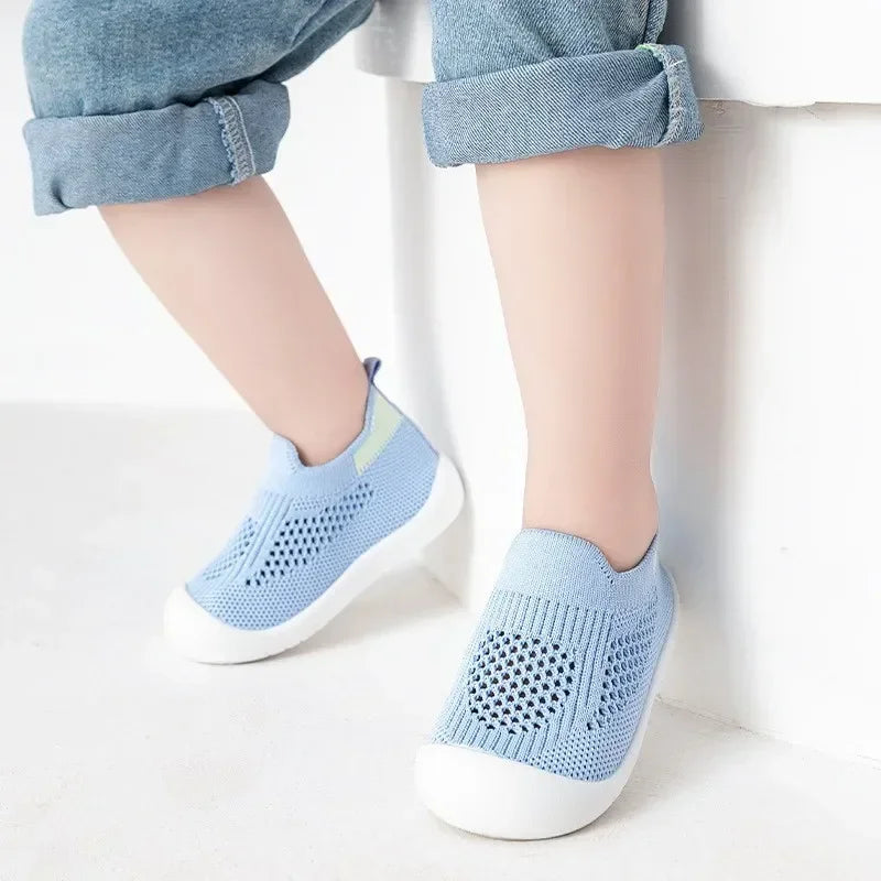 Bambino Mini Weiche Sohle - Rutschfest Größe 18-24