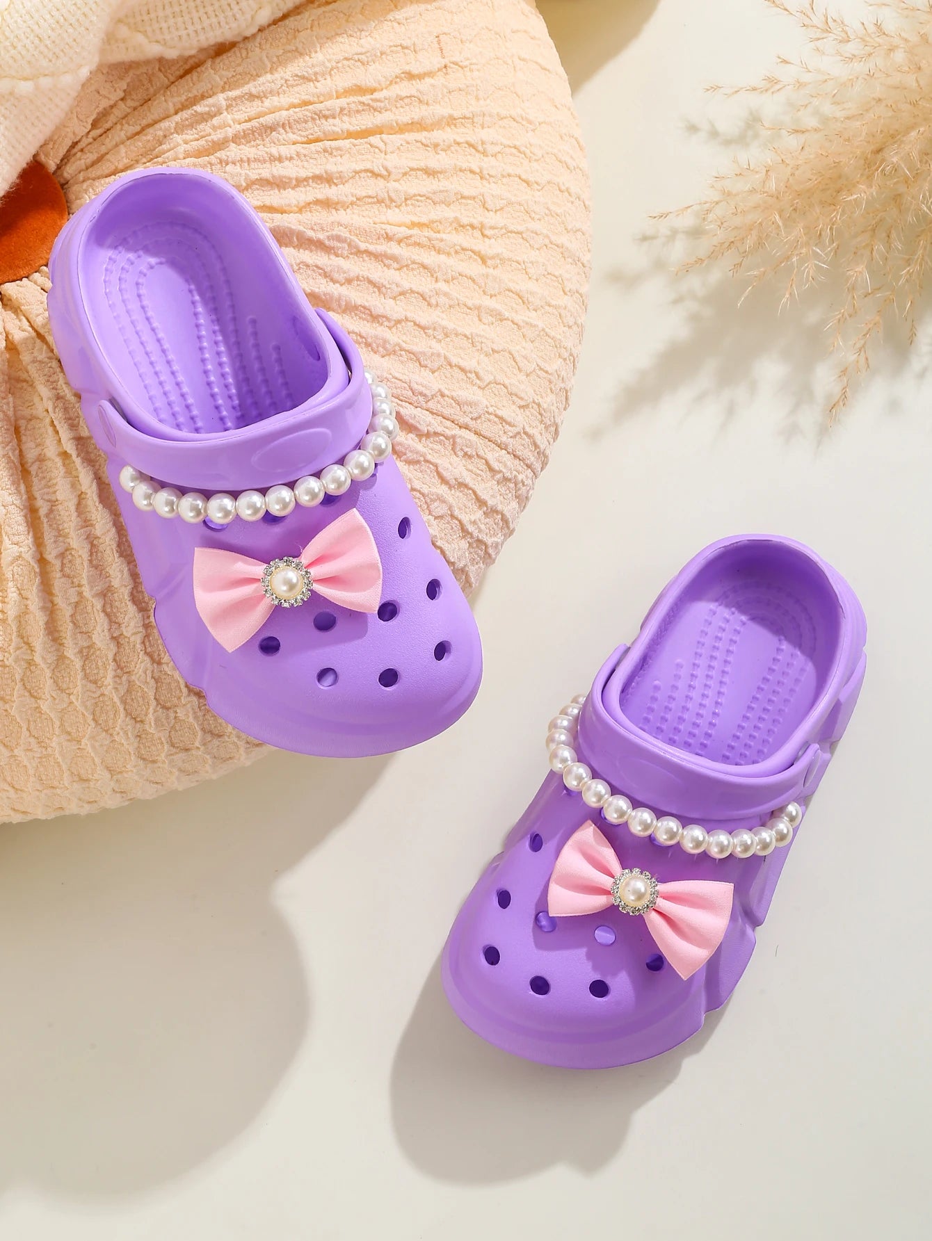 Mädchen-Clogs 2025: Atmungsaktive Schleife-Accessoires - Strand Garden Collection