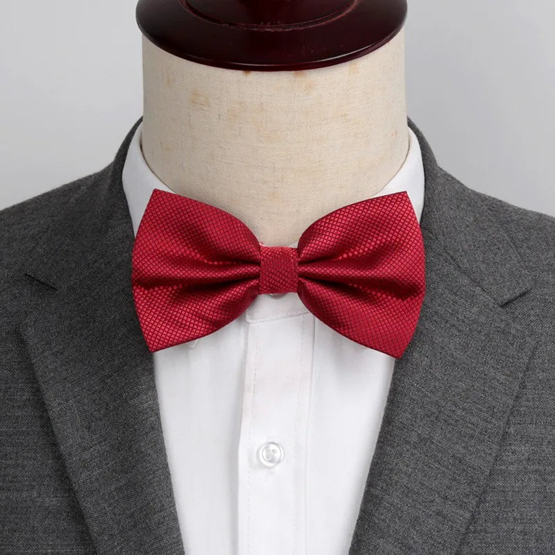 Men Bowtie Set 3pcs Plaids Classic Fashion Wedding Party Formal Cufflinks Bow Tie Handkerchief Cuff Links Lots Three Piece Set