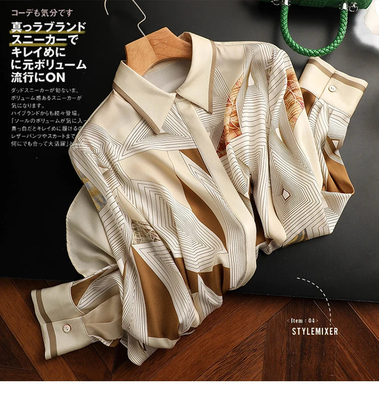 Elegant Style Ladies' Top for Day-to-day and Workplace Graceful Design Women's Blouse with Chic Print and Buttons