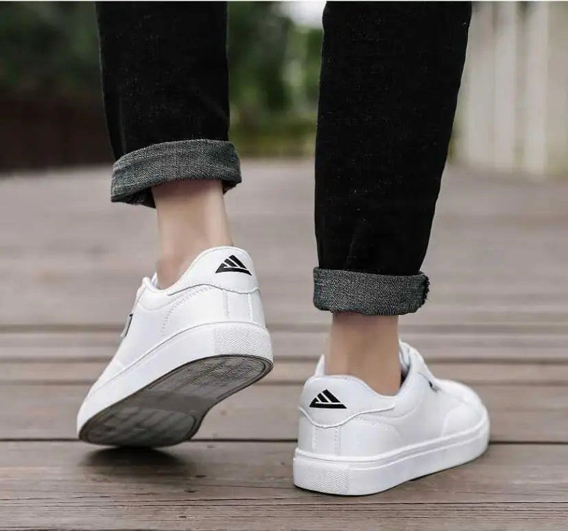 Men Shoes Sneakers 2022 New Summer White Fashion Board White Men's Zapatillas Hombre Chaussure Homme