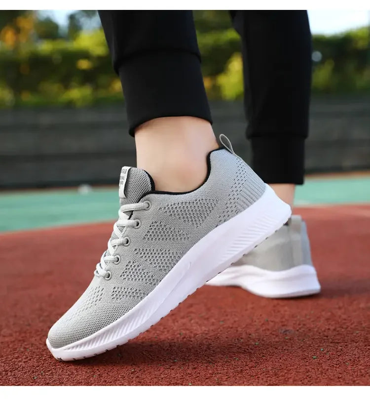 Sneakers for Mens 2023 Man Running Sport Shoes Summer New Mesh Sneakers for Man's Outdoor Lightweight Fitness Tennis Zapatillas