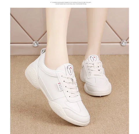 Women Shoes 2024 New Casual Lightweight Sports Shoes WomenBreathable Little White Platform Shoes White Sneakers Women