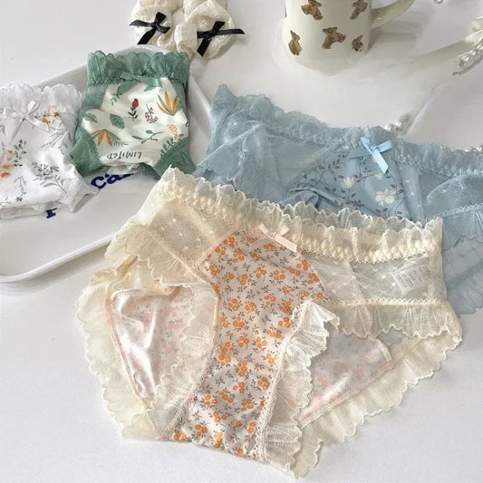 Floral Lace Women's Panties Middle Waist Plus Size Fashion Ice Silk Briefs Quick-drying Cotton Crotch Underpants Female Lingerie