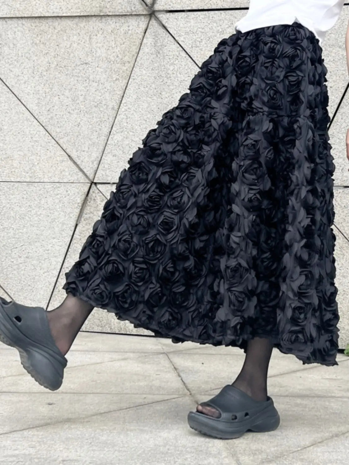 Elegant Fashion 3D Flowers Mesh White Skirt French Chic Elegant Long Skirts Women A-line Elastic High Waist Female Skirt