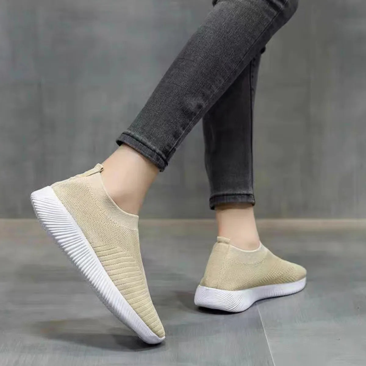 Women Shoes Soft Women Sneakers Lightweight And Comfortable Women Slip On Lazy Loafers Walking Shoes For Women