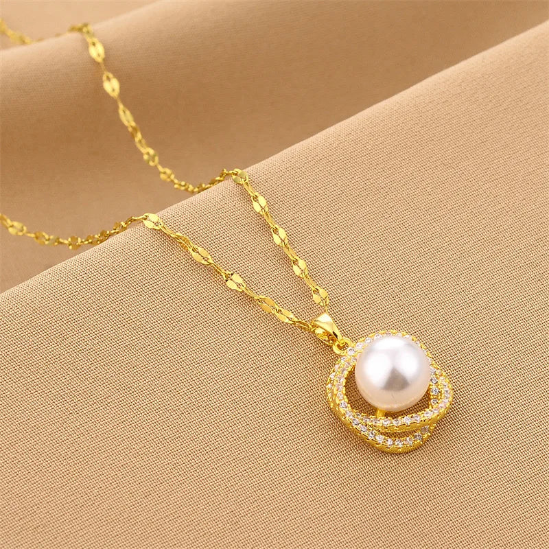 New Fashion Luxury 18K Gold Plated Imitation Pearl Pendant Necklaces For Women Trendy Retro Style Stainless Steel Clavicle Chain