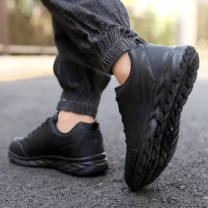 Sneakers Men Casual Shoes Comfotable Lightweight 2025 New Men High Quality Running Shoes Outdoor Waterproof Leather Sport Shoes