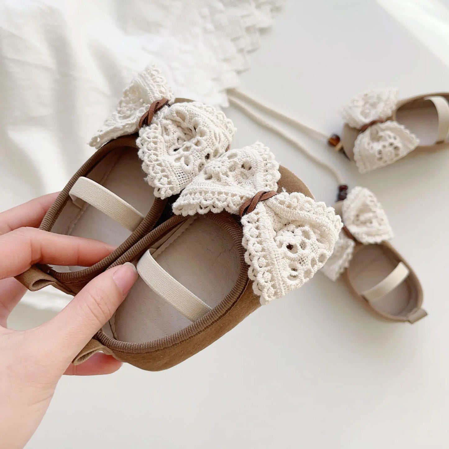 Mädchen Schuhe 2025 - Frühling Western Schleife Baby Schuhe - Vielseitige Sneaker Outdoor Rutschfest Weiche Sohle