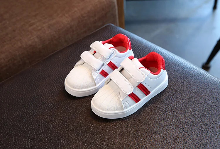 Baby Schuhe 2025 - Jungen Sneakers Mädchen Kleinkind Schuhe - PU Leder Flats Fashion Weiche Kinder Casual Schuhe