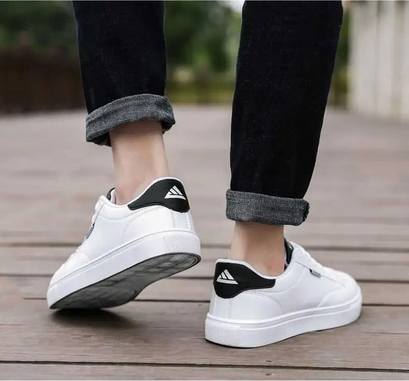 Men Shoes Sneakers 2022 New Summer White Fashion Board White Men's Zapatillas Hombre Chaussure Homme