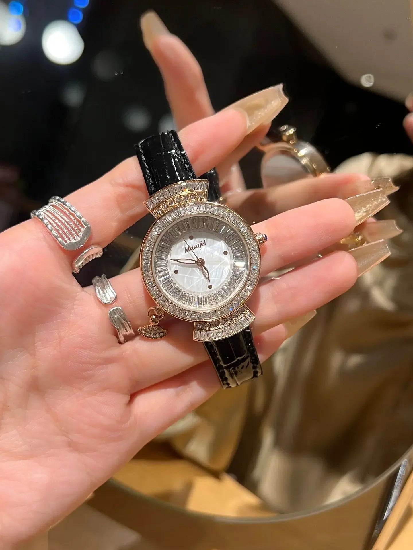 Unique Full Diamonds Shaped Watches Women Rhinestone Luxury Fashion Brand Ladies Watch Diamond Bracelet AAA Wrist Watch Reloj