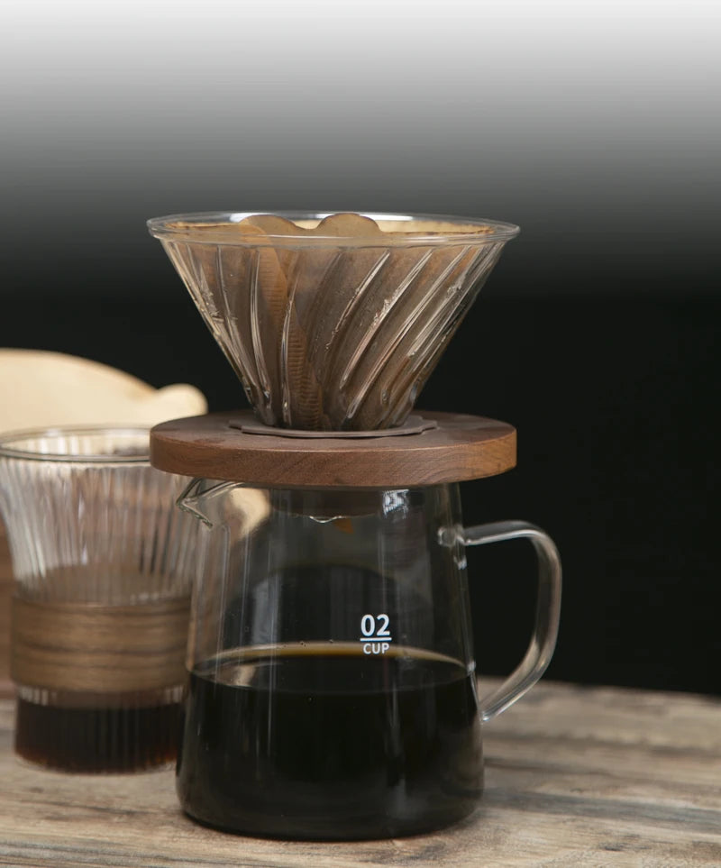 Glass Pour Over Coffee Server with Dot Scale Brewed Coffee Sharing PotHeat Resistant Hand Made Drip Coffee Pot 300ml/500ml