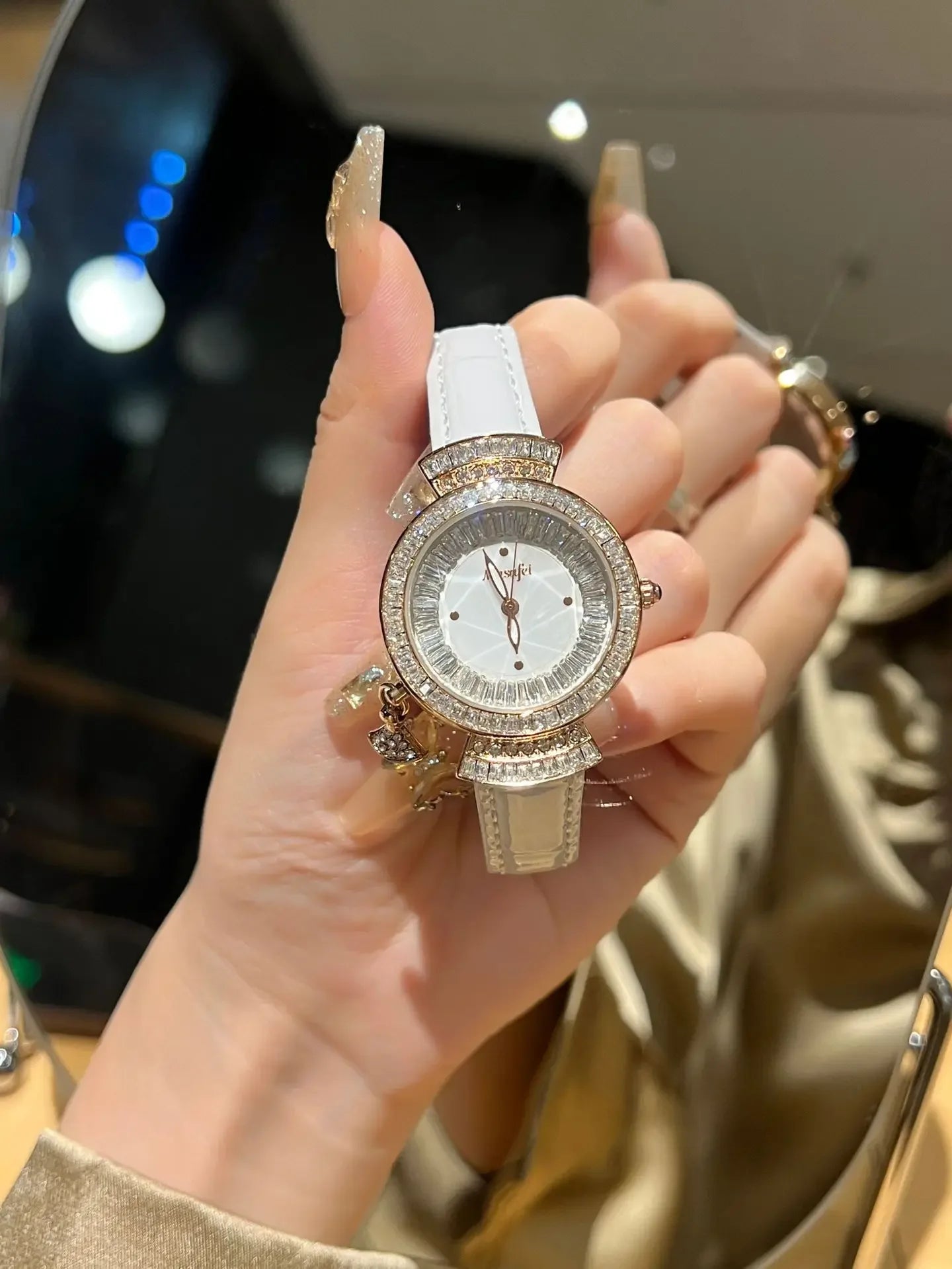 Unique Full Diamonds Shaped Watches Women Rhinestone Luxury Fashion Brand Ladies Watch Diamond Bracelet AAA Wrist Watch Reloj