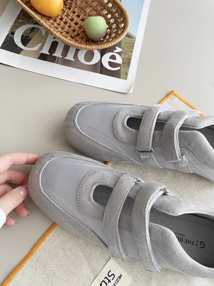 Women Flats Sneakers Designer Casual Shoes Running Sport Shoes 2025 Fashion New Brand Walking Comfort Spring Mujer De Zapatillas