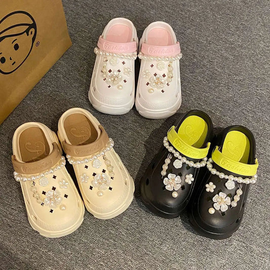 Sandale cu platformă groasă cu lanț de perle pentru femei 2024 Sandale de plajă cu talpă groasă de vară pentru femeie cu flori, saboți EVA antiderapanți, pantofi de grădină