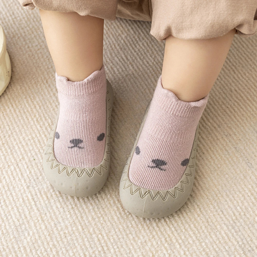 Baby Socken Schuhe 2025 - Säugling Süße Cartoon Kinder Junge Schuhe - Weiche Gummi Sohle Kind Boden Sneaker BeBe Booties Kleinkind Mädchen Erste Laufschuhe 1-3J