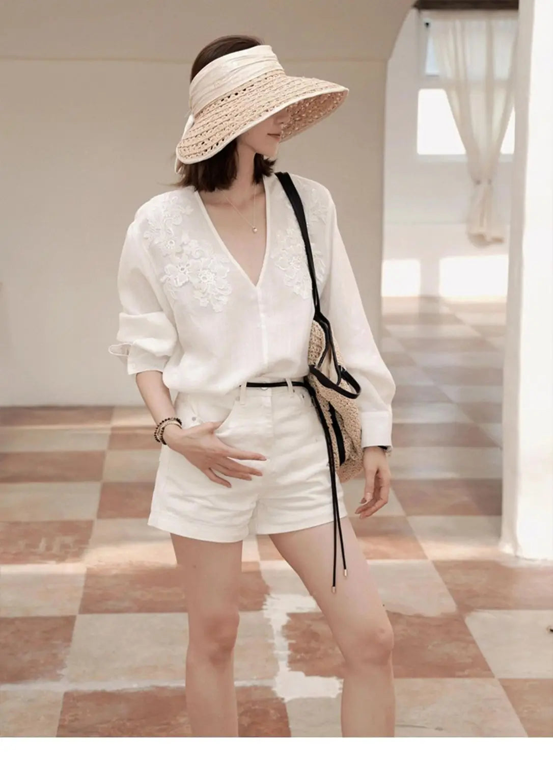 Flower Embroidery Shirt for Women 2025 Blusas Mujer De Moda Long Sleeve V Neck Blouses Chic Korean Vintage Blouse Tops Female