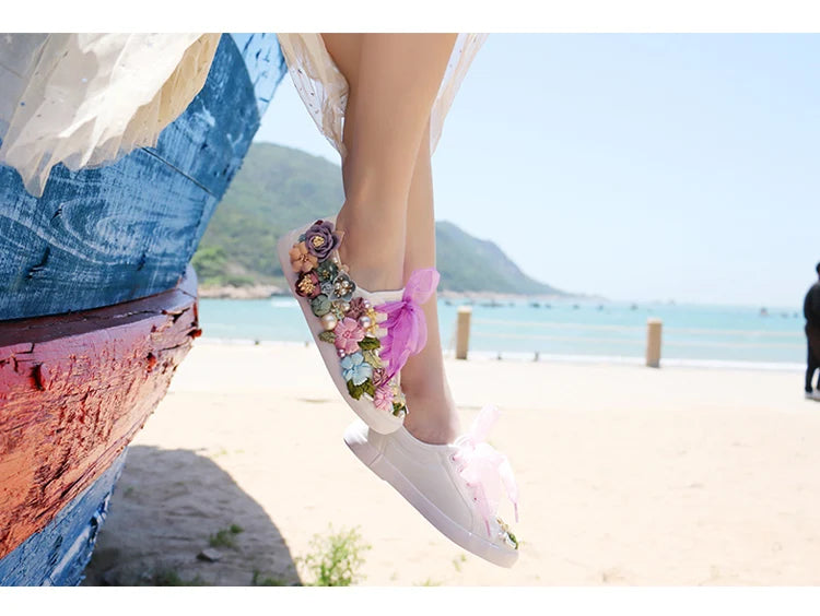 Sneakers Women 2024 Women Fashion Flowers Canvas Shoes Casual Flat Shoes Women Loafers Mujer Vulcanizar Los Zapatos size 35-44