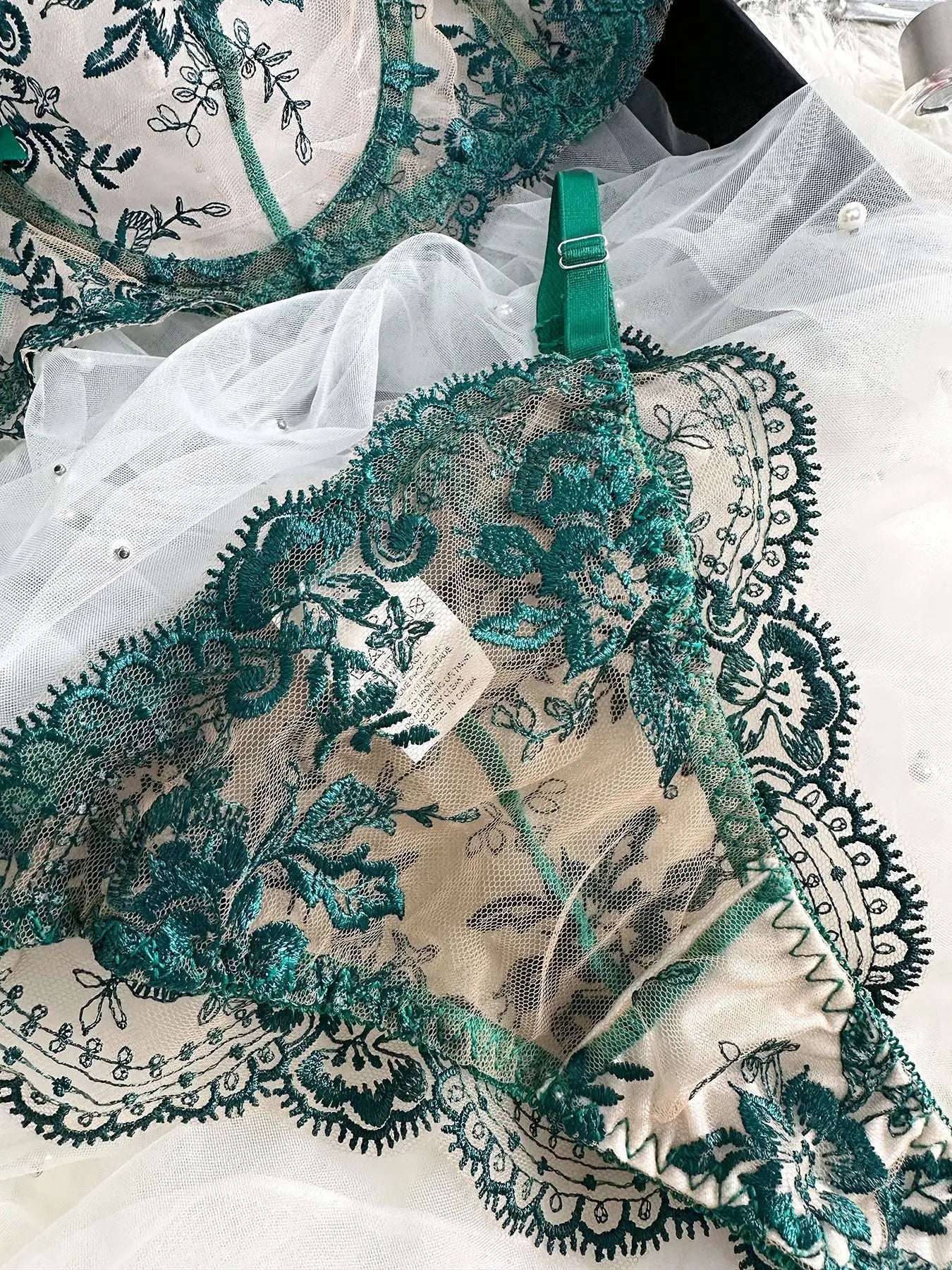 Echonight Fancy Lingerie Lace Embroidery Fairy Seamless Tulle Underwear See Through Exotic Sets Floral Beautiful Bilizna Set