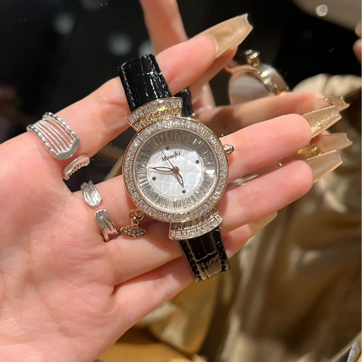 Unique Full Diamonds Shaped Watches Women Rhinestone Luxury Fashion Brand Ladies Watch Diamond Bracelet AAA Wrist Watch Reloj
