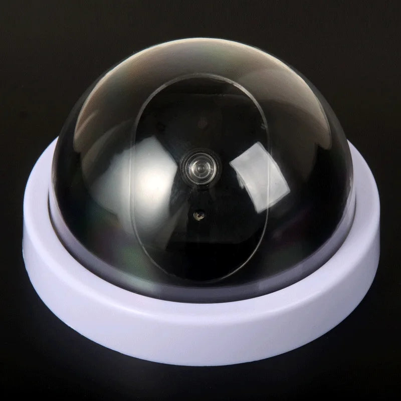 Attrappe-Kamera 2025: Creative Black Plastic Dome CCTV - Flashing LED Fake Camera AA Battery Collection