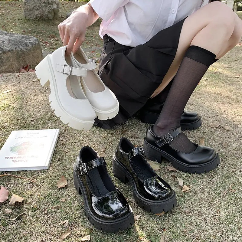 Frauen Schuhe 2025 - Neue Mädchen Lolita Schuhe Leder Herz Knöchel - Mary Jane Schuhe Süß Sexy Retro British Style
