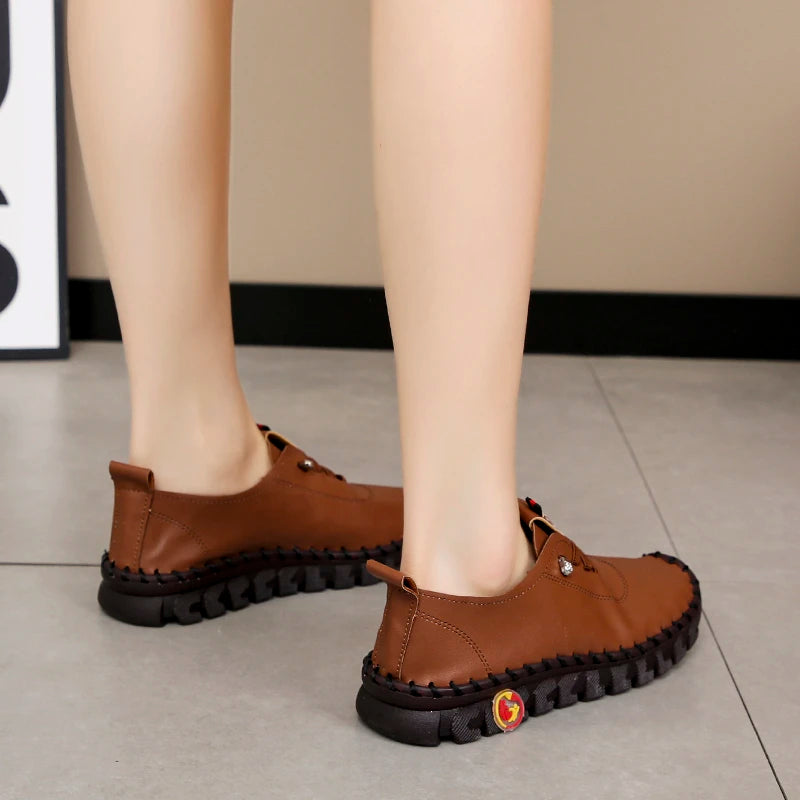 Sneakers Women Shoes Loafers Lace Up Leather Flat New Spring Ladies Casual Shoes Outdoor Travel and Walking Women Shoes