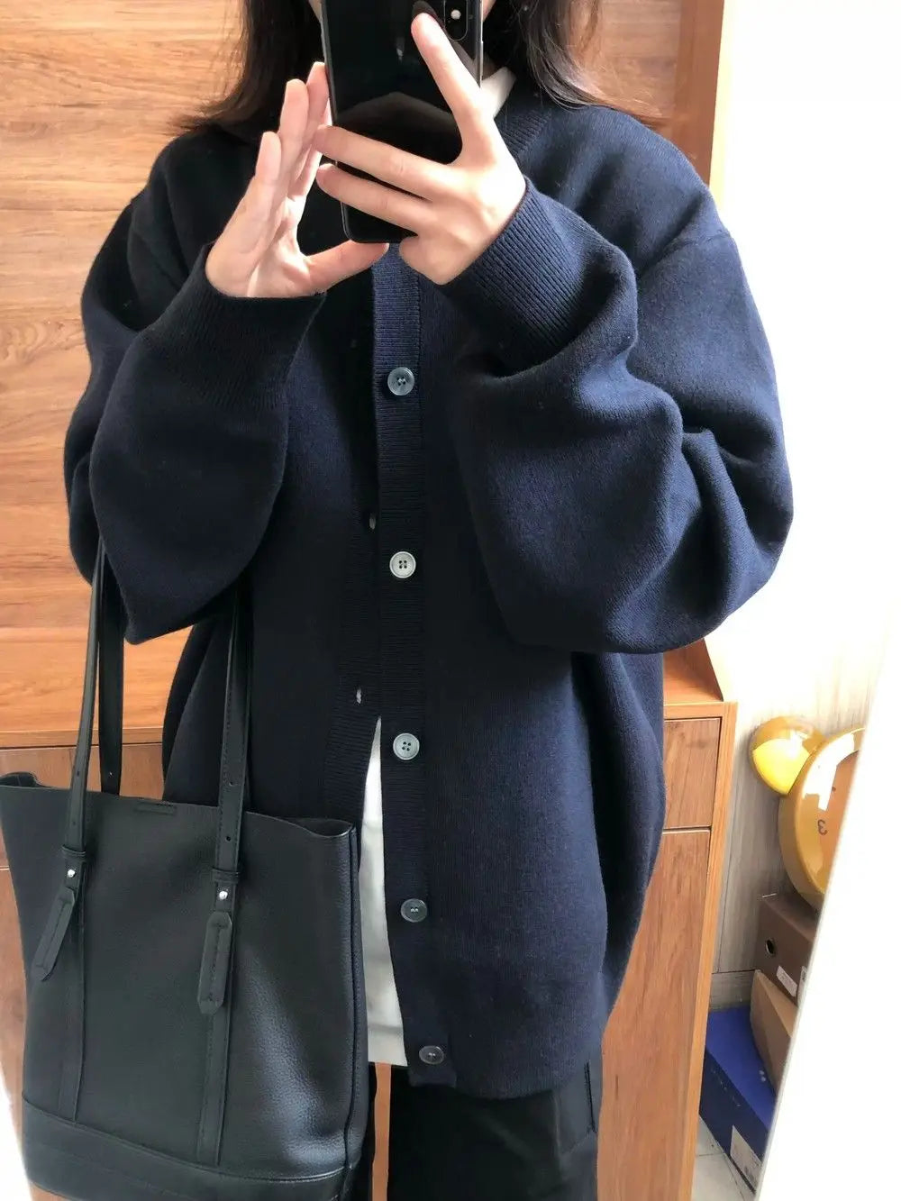 Qarkash Strickjacke - Stilvolle Passform Navyblau Regular