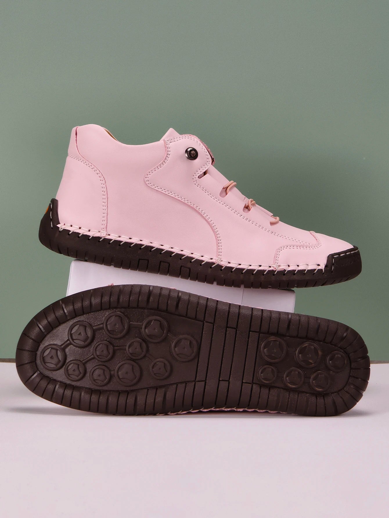 New Fashion Sneakers Women Handmade Leather Casual Shoes Design Platform Loafers Breathable Flats Shoe Driving Plus Size