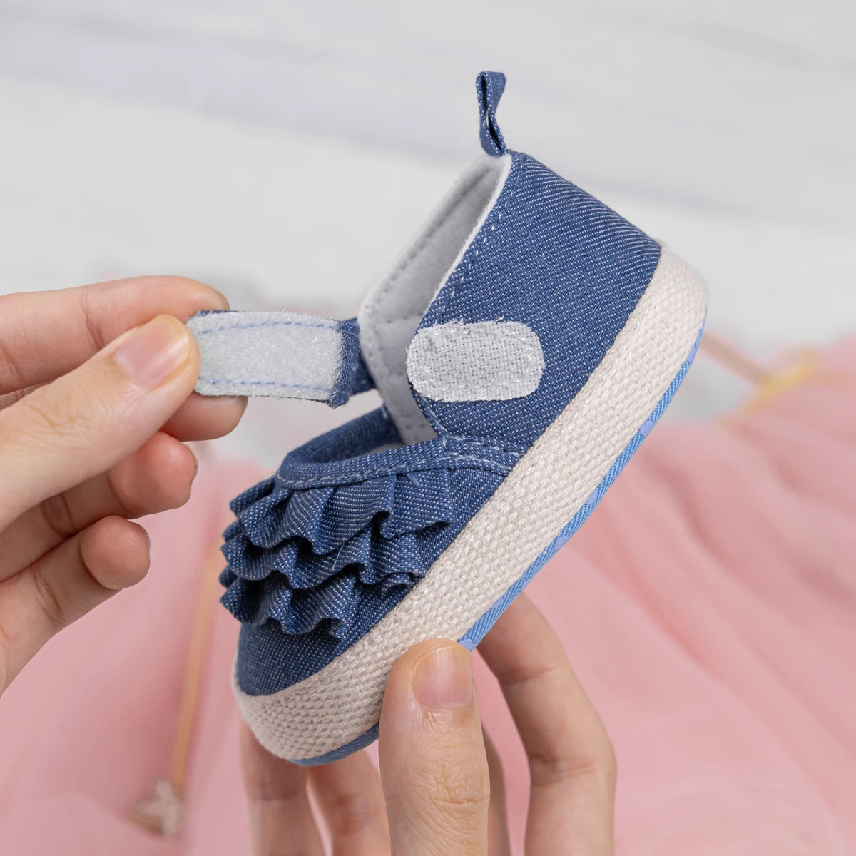 KIDSUN Schöne Spitze Baby Mädchen Schuhe 2025 - Frühling Herbst Baumwolle Sohle Rutschfest - Kleinkind Erste Laufschuhe Krippe Prinzessin Hochzeit