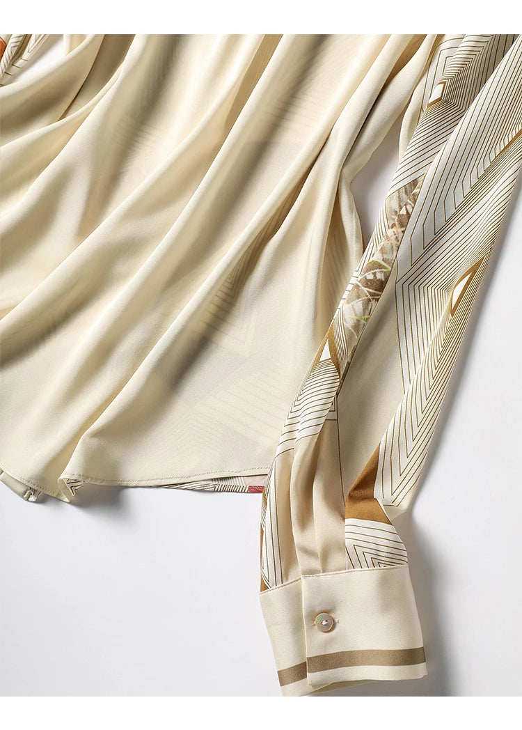 Elegant Style Ladies' Top for Day-to-day and Workplace Graceful Design Women's Blouse with Chic Print and Buttons