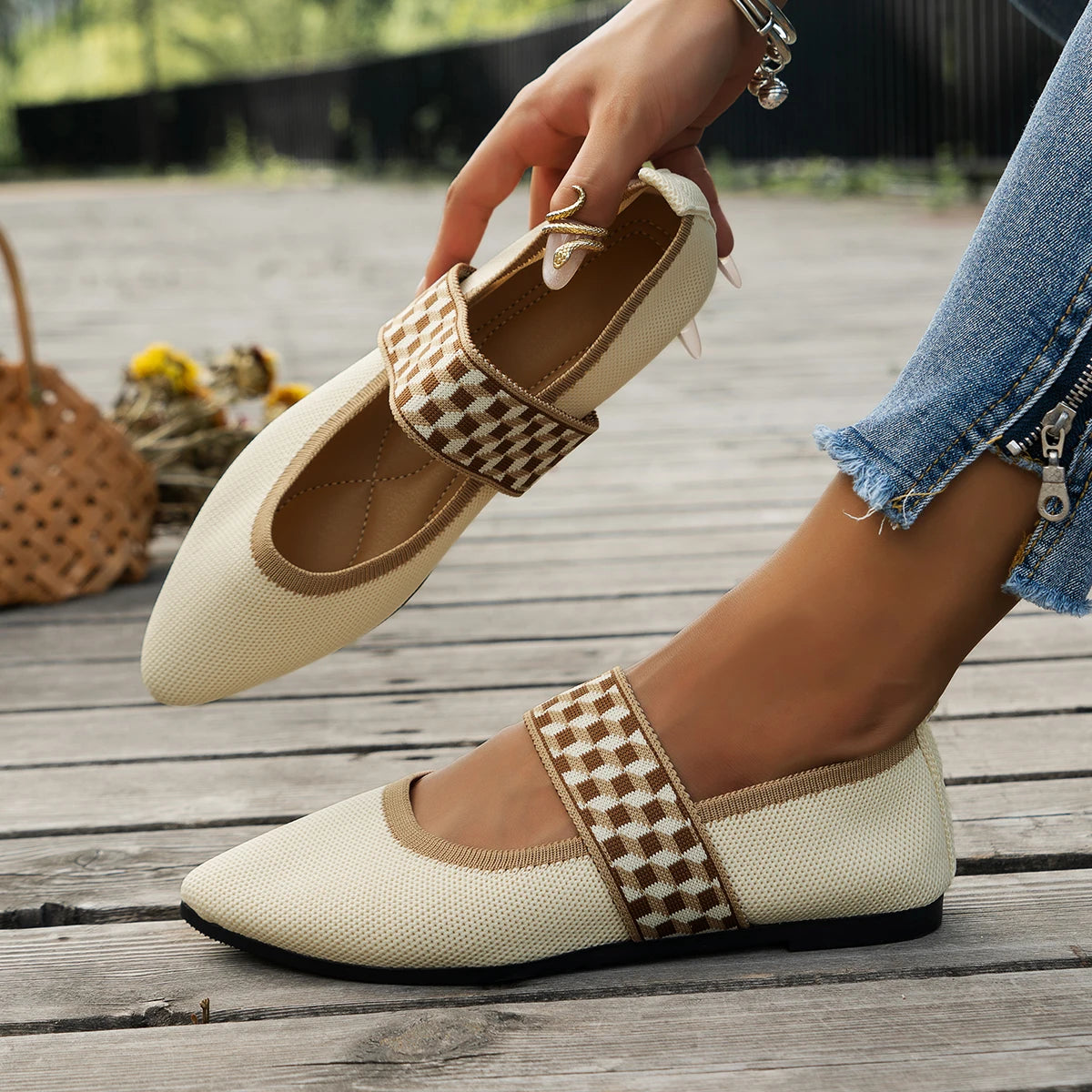 Women's Ballet Flats Casual Shoes Low Heel Barefoot Elegant Woman Sneakers Comfortable Pointed Toe on Offer