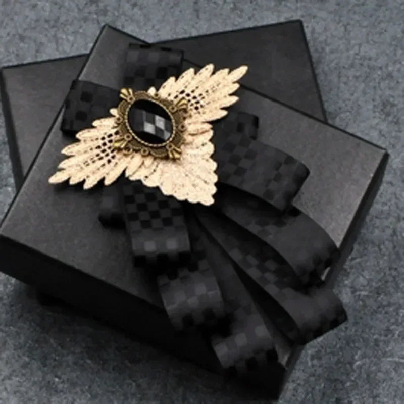 Set de nuntă 2025: Noua modă britanică pentru bărbați, performanță de nuntă pentru mire - Set de accesorii pentru bărbați cu papion, guler floral și buzunar, pentru petrecere de nuntă