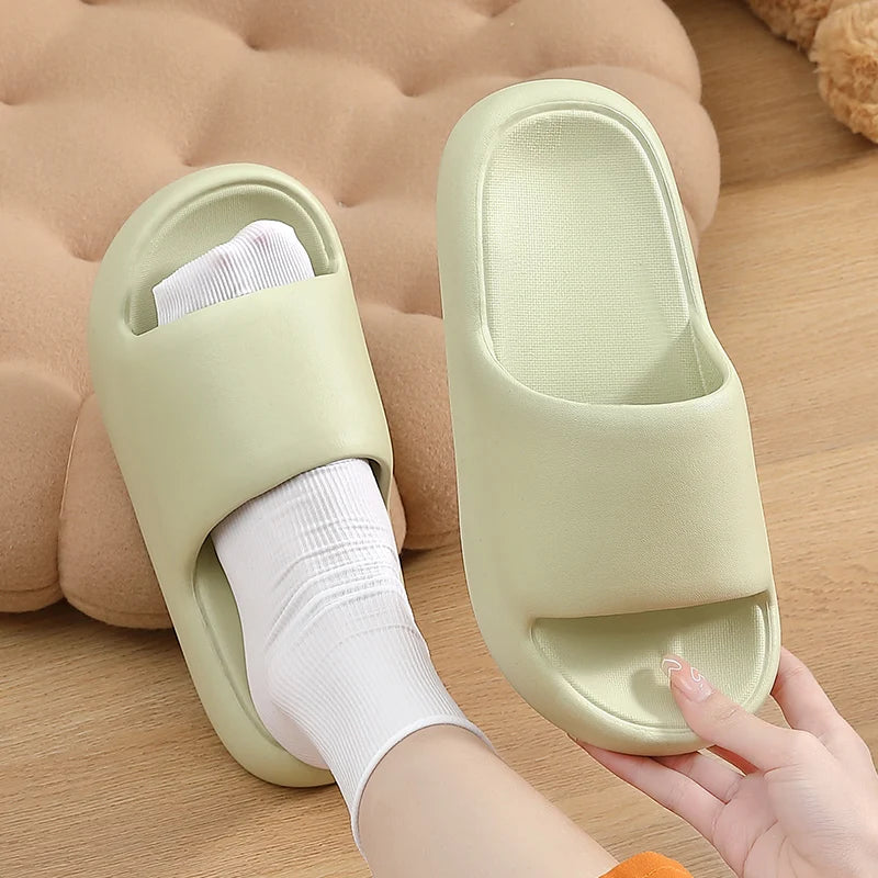 New Soft EVA Slippers Couples Home Slipper Outdoor Beach Summer Sandals Bath Men Flip Flops Non-Slip Women Thick Sole Shoes