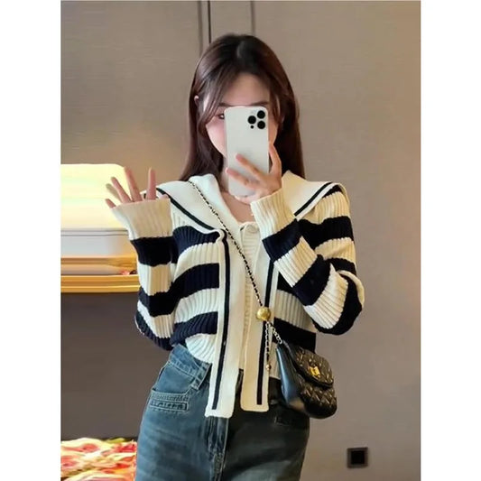 CN Gestreifter Strickcardigan Peter Pan Kragen - Gewicht 120 220 Gramm Quadratmeter, Material Polyester, Lockerer Schnitt