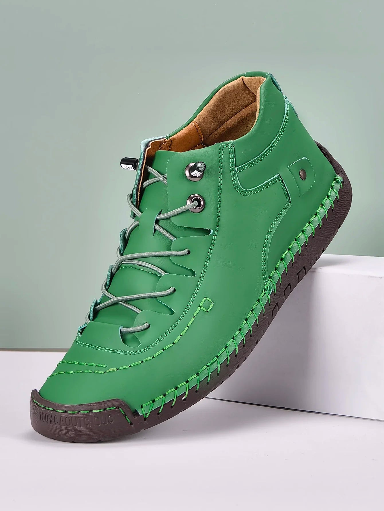 New Fashion Sneakers Women Hand-stitching Leather Casual Shoes Design Platform Loafers Breathable Flats Shoe Driving Plus Size