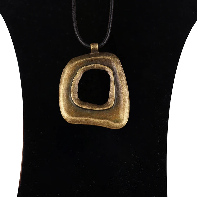 ZXZCN Lange Goldkette Unregelmäßiger Anhänger - Zink 60cm