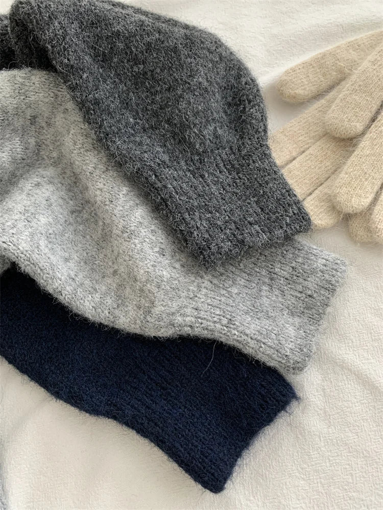 Cardigan din lână MOOIRUE APPAREL cu cataramă pentru umăr - Mărime normală, croială slim, material poliester, lână, spandex, nailon