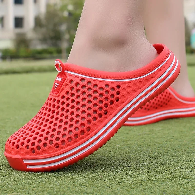 Herren-Pool-Sandalen 2025: Sonkpuel Komfortable MĂ€nner Pool Sandalen Sommer Outdoor Strand Schuhe MĂ€nner Slip on Garten Clogs LĂ€ssige Wasser Dusch Hausschuhe Unisex Zapatos Kollektion