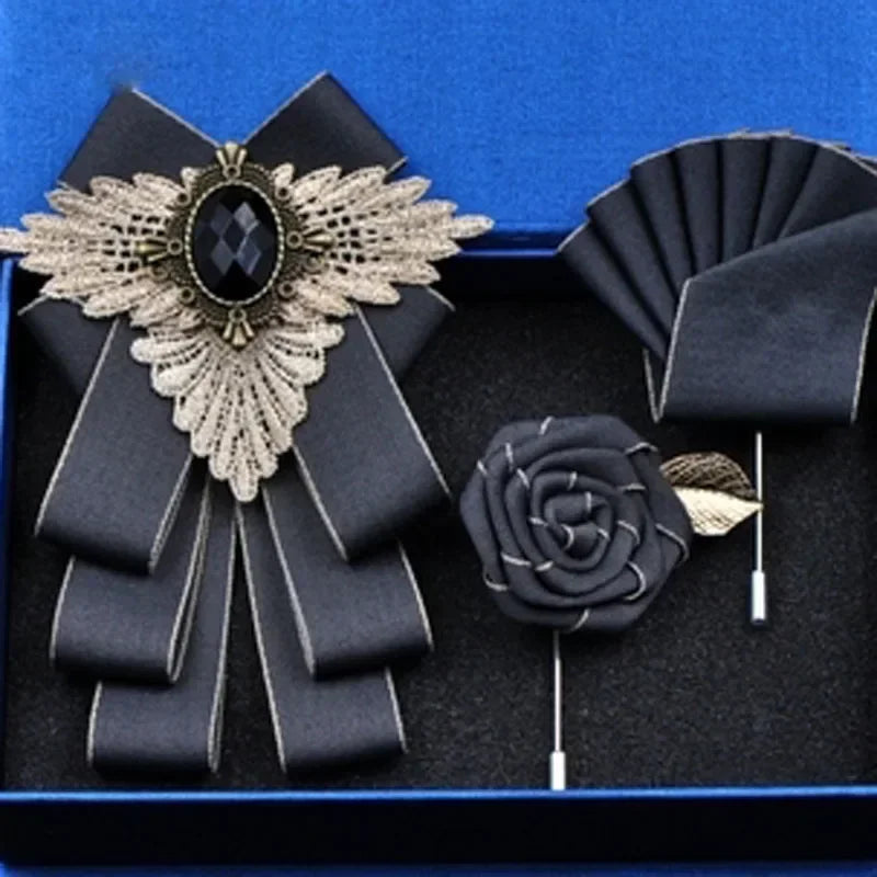 Set de nuntă 2025: Noua modă britanică pentru bărbați, performanță de nuntă pentru mire - Set de accesorii pentru bărbați cu papion, guler floral și buzunar, pentru petrecere de nuntă