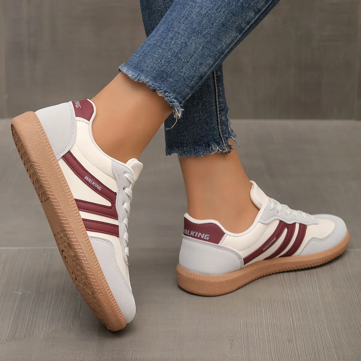 Women Sneakers 2025 Spring New Luxury Flat Loafers Comfortable Slip on Soft Female Sneakers Lightweight Outdoor Shoes for Women